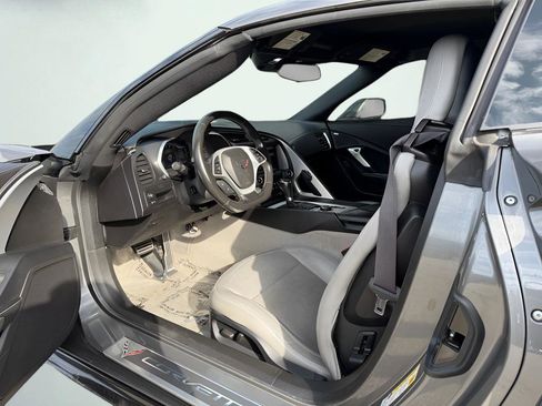 Used 2016 Chevrolet Corvette Stingray Coupe image 14