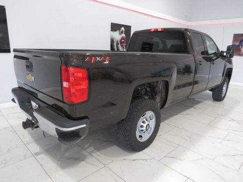Used 2019 Chevrolet Silverado 2500 W/T AWD/4WD image 4