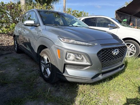 Used 2020 Hyundai Kona SE FWD image 1