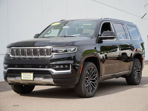 Used 2022 Jeep Grand Wagoneer Series III image 7