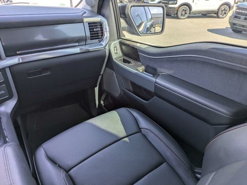 Used 2022 Ford F150 Lariat w/ Equipment Group 501A Mid AWD/4WD image 15