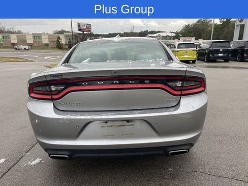 Used 2015 Dodge Charger SXT w/ Plus Group image 4
