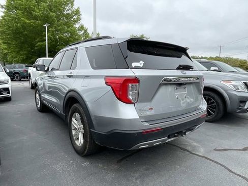 Used 2020 Ford Explorer XLT w/ Equipment Group 202A AWD/4WD image 2