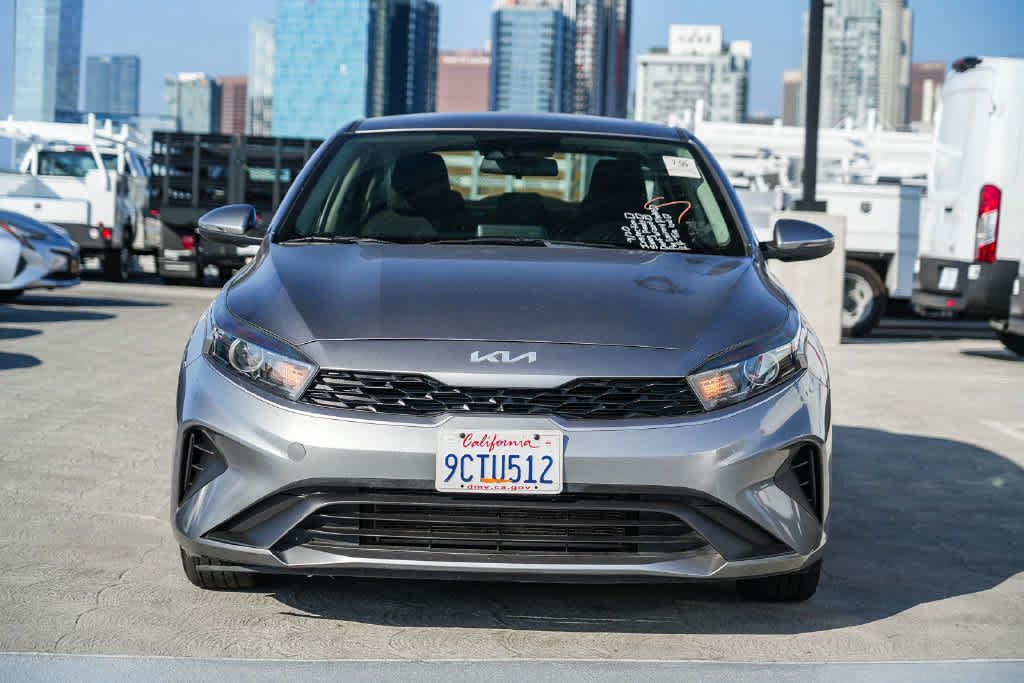 Used 2023 Kia Forte LXS w/ LXS Technology Package FWD image 4