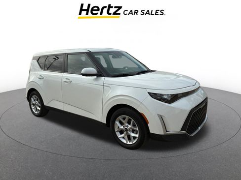 Used 2025 Kia Soul LX w/ LX Technology Package image 1