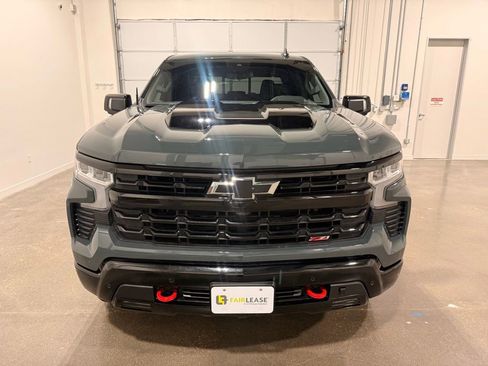 Used 2025 Chevrolet Silverado 1500 LT Trail Boss w/ LT Trail Boss Premium Package AWD/4WD image 2