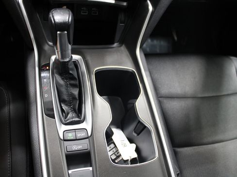 Used 2022 Honda Accord Sport image 32