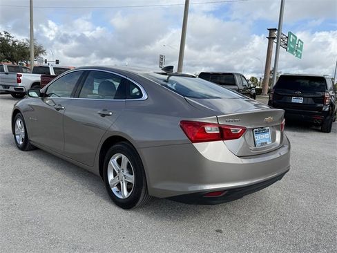 Used 2022 Chevrolet Malibu LS image 5