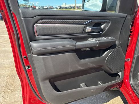 New 2026 RAM 1500 4x4 Crew Cab image 19