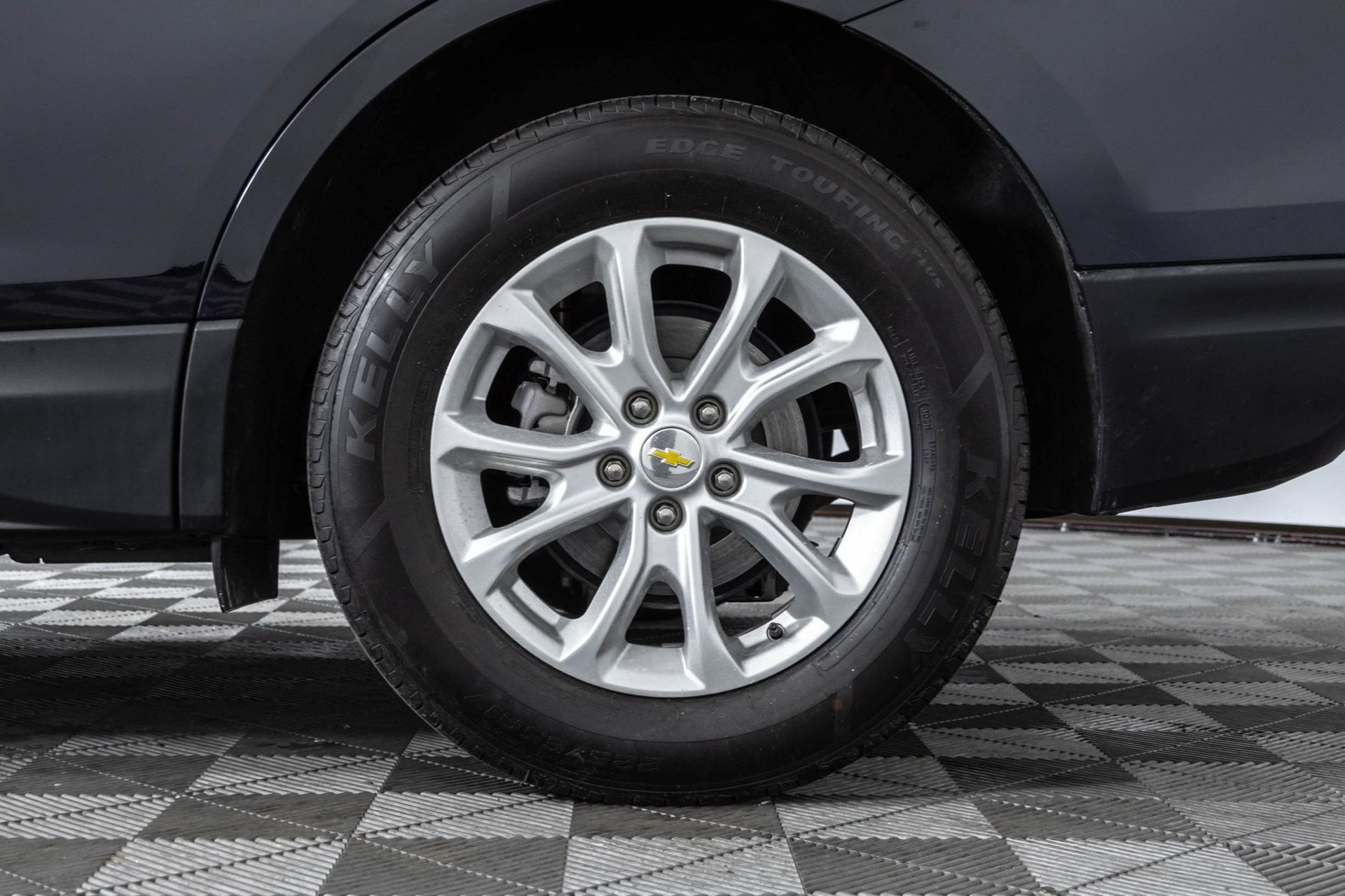 Used 2020 Chevrolet Equinox LS w/ LS Convenience Package FWD image 44
