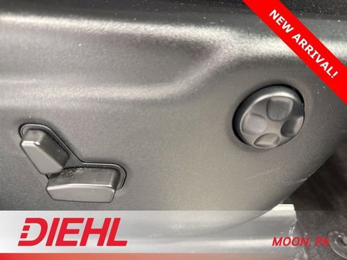 Used 2021 Jeep Grand Cherokee Limited image 15