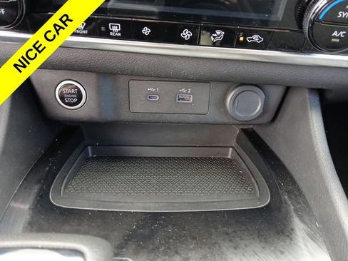 Used 2023 Nissan Rogue SV AWD/4WD image 18