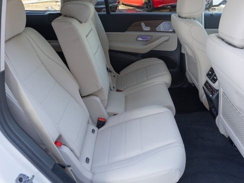Certified 2025 Mercedes-Benz GLS 450 4MATIC image 20