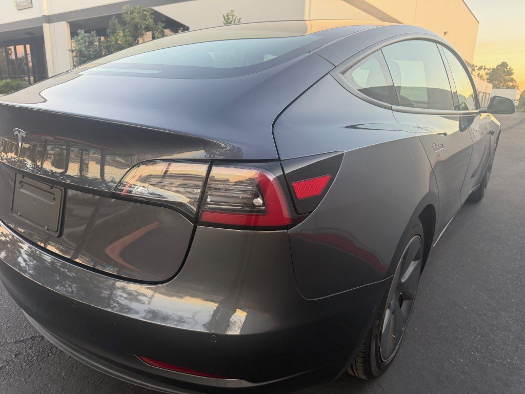 Used 2021 Tesla Model 3 Standard Range RWD image 8