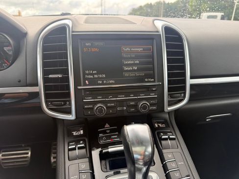 Used 2012 Porsche Cayenne S AWD/4WD image 11