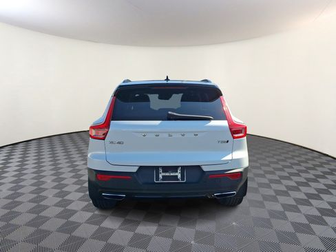 Used 2019 Volvo XC40 T5 R-Design AWD/4WD image 6