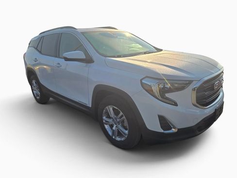 Used 2018 GMC Terrain SLE w/ Driver Convenience Package FWD image 2