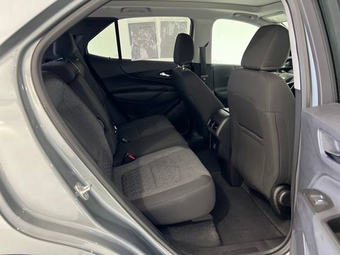 Used 2024 Chevrolet Equinox LT FWD image 23