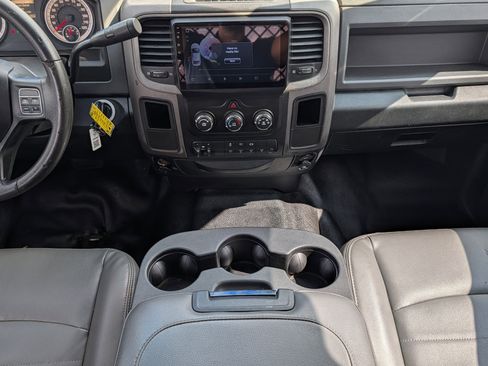 Used 2016 RAM 3500 Tradesman w/ Chrome Appearance Group RWD image 18