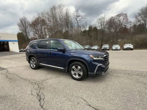 Used 2023 Honda Pilot EX-L image 2