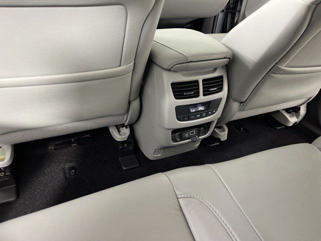 Used 2020 Acura MDX SH-AWD image 44