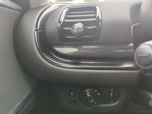 Used 2019 MINI Cooper Clubman S image 36