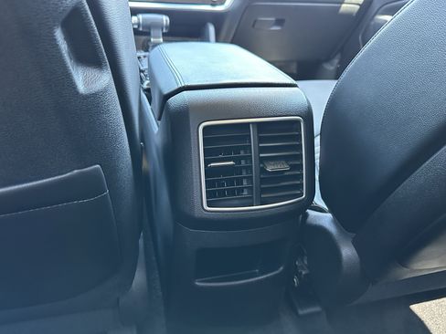 Used 2024 Kia Sportage SX image 17