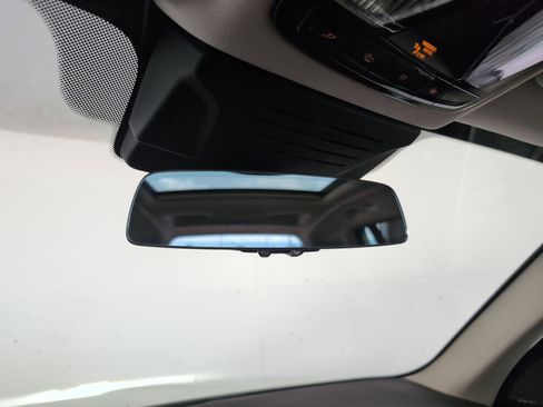 Used 2026 BMW X7 xDrive40i w/ Premium Package image 17