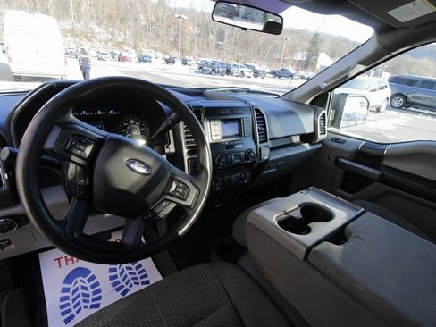 Used 2018 Ford F150 XLT image 3