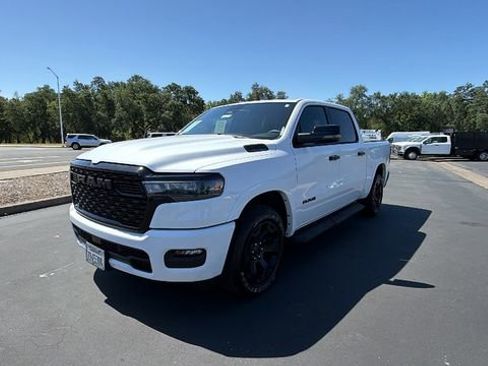 Used 2025 RAM 1500 Big Horn AWD/4WD image 1