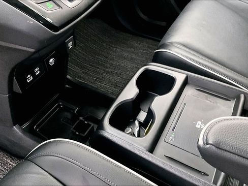 Used 2025 Honda Odyssey Touring image 18