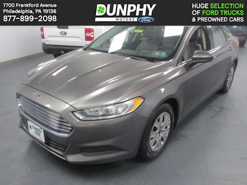 Used 2014 Ford Fusion S FWD image 1