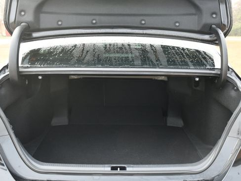 Used 2022 Toyota Camry SE image 17