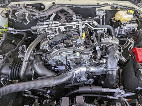 New 2025 Ford Bronco 4-Door image 48