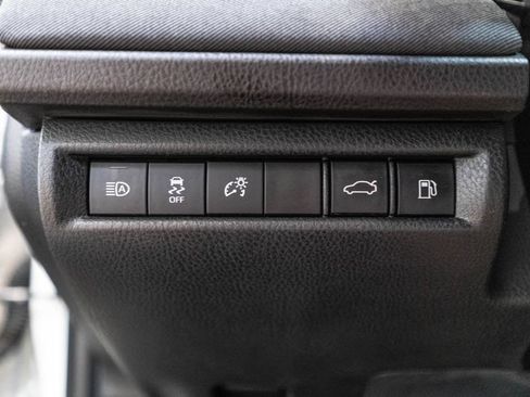Used 2025 Toyota Camry LE AWD/4WD image 21
