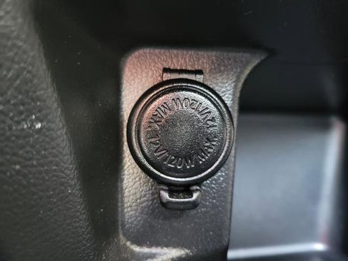 Used 2019 Subaru Outback 2.5i Premium image 8