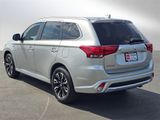 Used 2018 Mitsubishi Outlander SEL image 3
