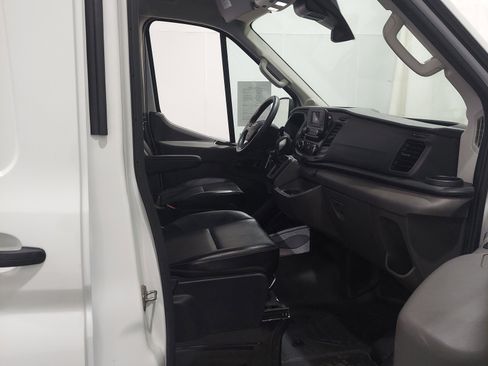 Used 2024 Ford Transit 250 148 High Roof RWD image 14