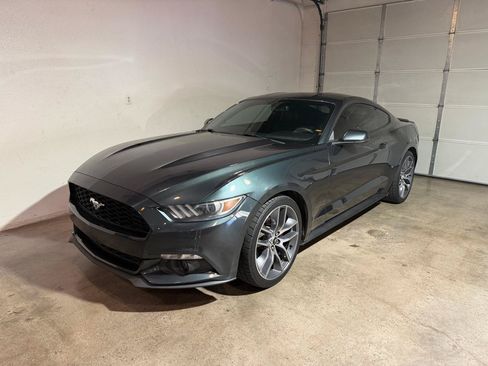 Used 2015 Ford Mustang Premium RWD image 3