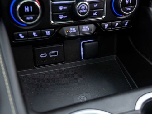 Used 2023 Chevrolet Tahoe Premier image 33