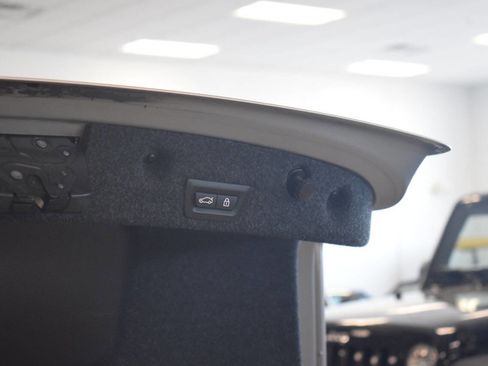 Used 2014 BMW 528i 528i 4dr Sedan image 25