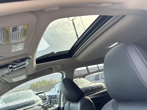 Used 2023 Subaru Outback Limited XT image 28