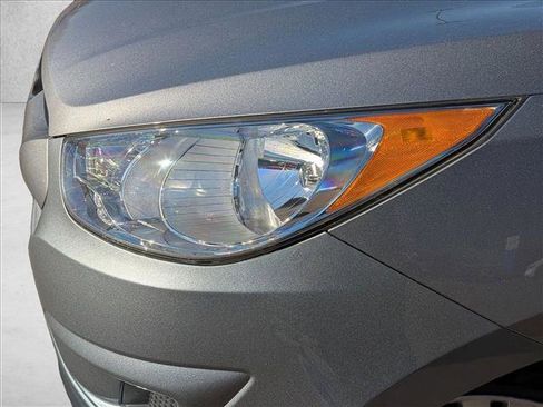 Used 2011 Hyundai Tucson GLS image 7