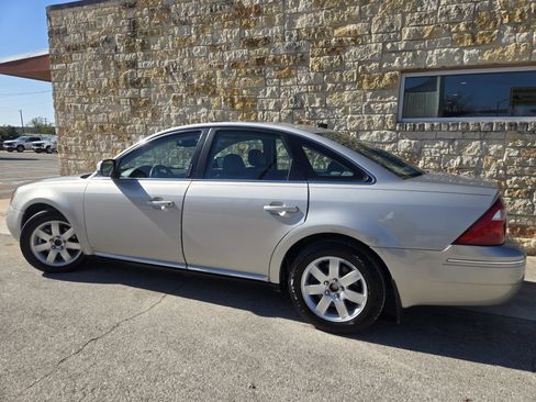 Used 2007 Ford Five Hundred SEL image 3