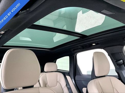 Certified 2026 Volvo XC60 B5 Plus AWD/4WD image 21
