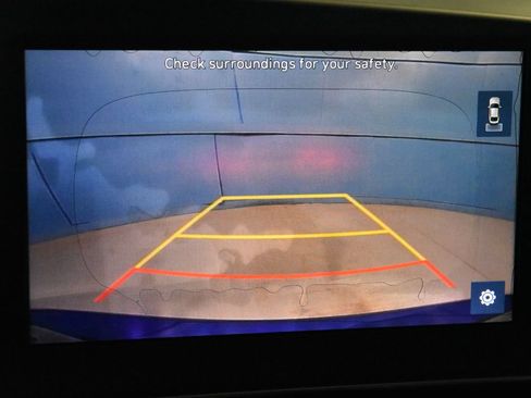 Used 2021 Hyundai Elantra SE w/ Cargo Package FWD image 11