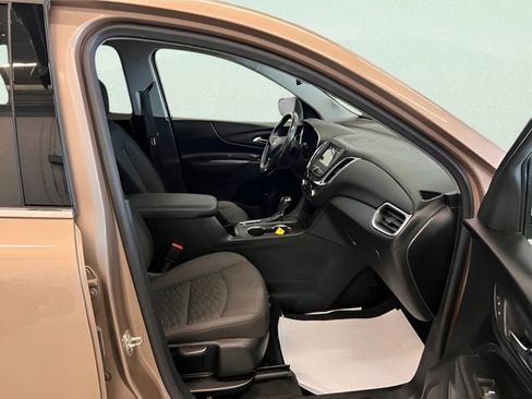 Used 2019 Chevrolet Equinox LT FWD image 11