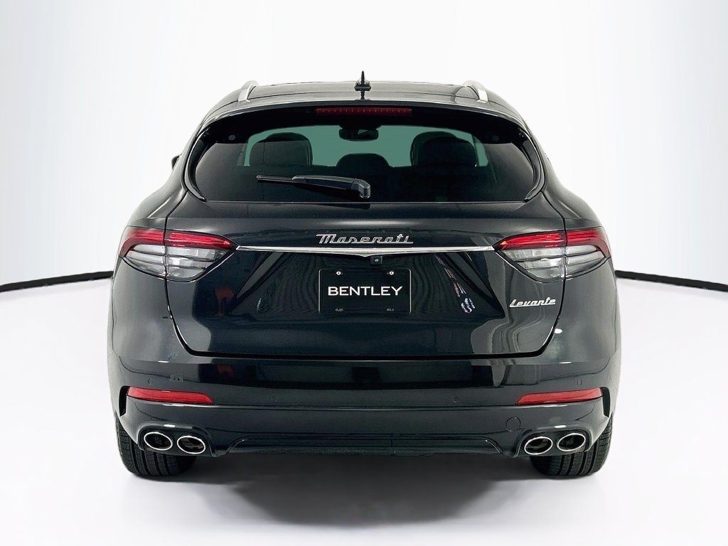 Used 2022 Maserati Levante GT AWD/4WD image 6