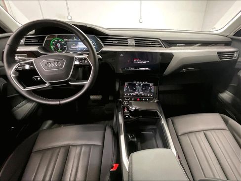 Certified 2024 Audi Q8 e-tron Premium Plus w/ Premium Plus Package image 16