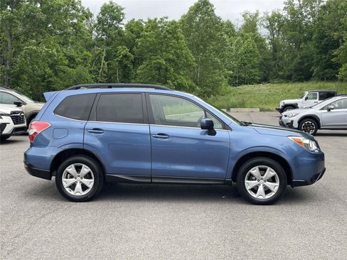 Used 2015 Subaru Forester 2.5i Limited AWD/4WD image 6